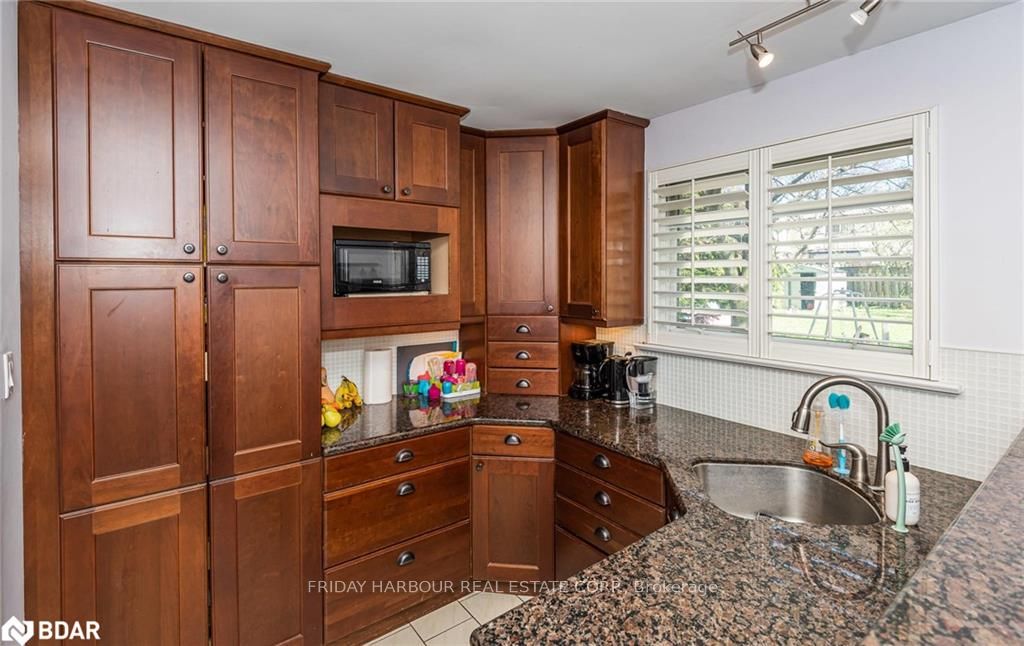 9 Meadowland Avenue Property Photo 7