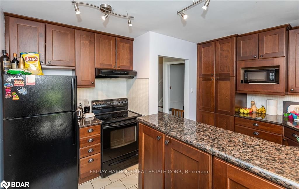 9 Meadowland Avenue Property Photo 9
