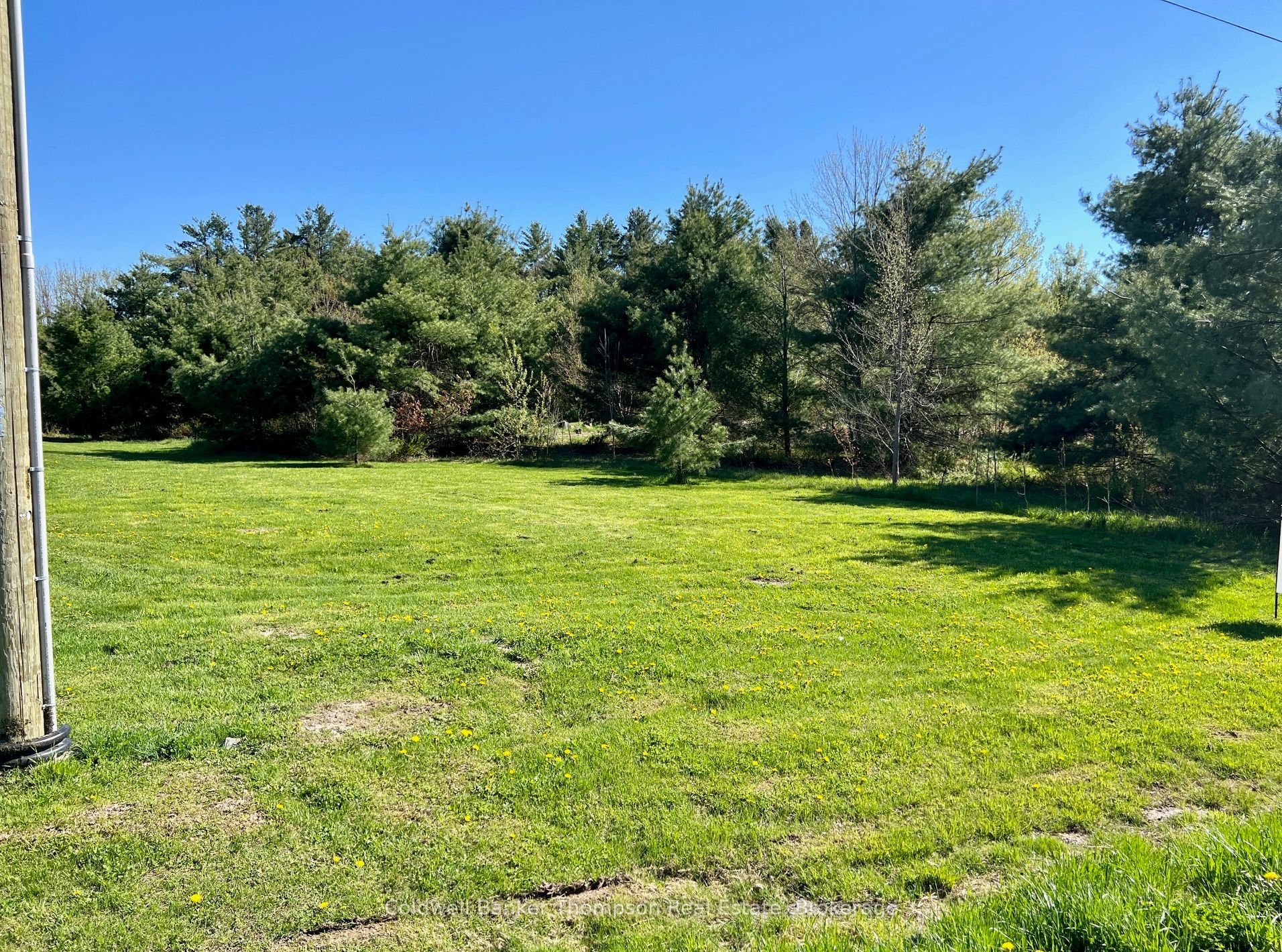 1513 Fairgrounds Rd Property Photo 1