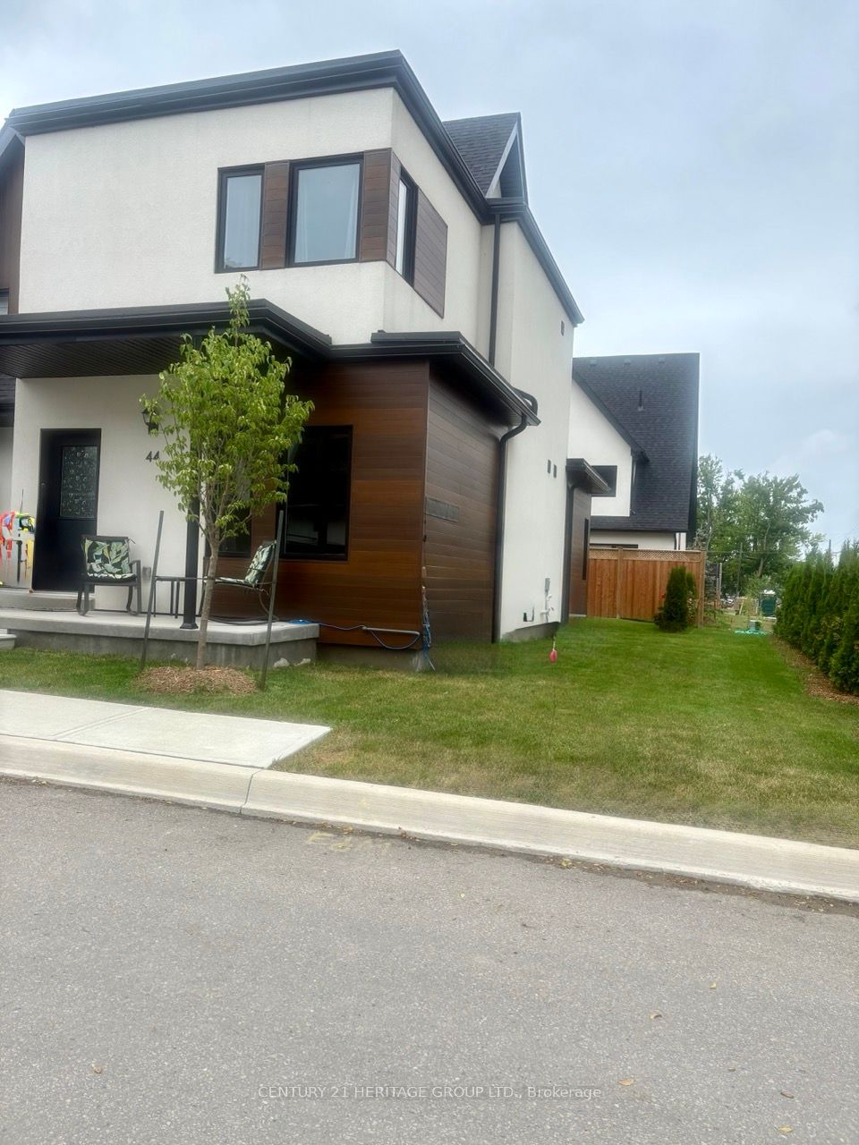 44 Ruby Crescent Property Photo 3
