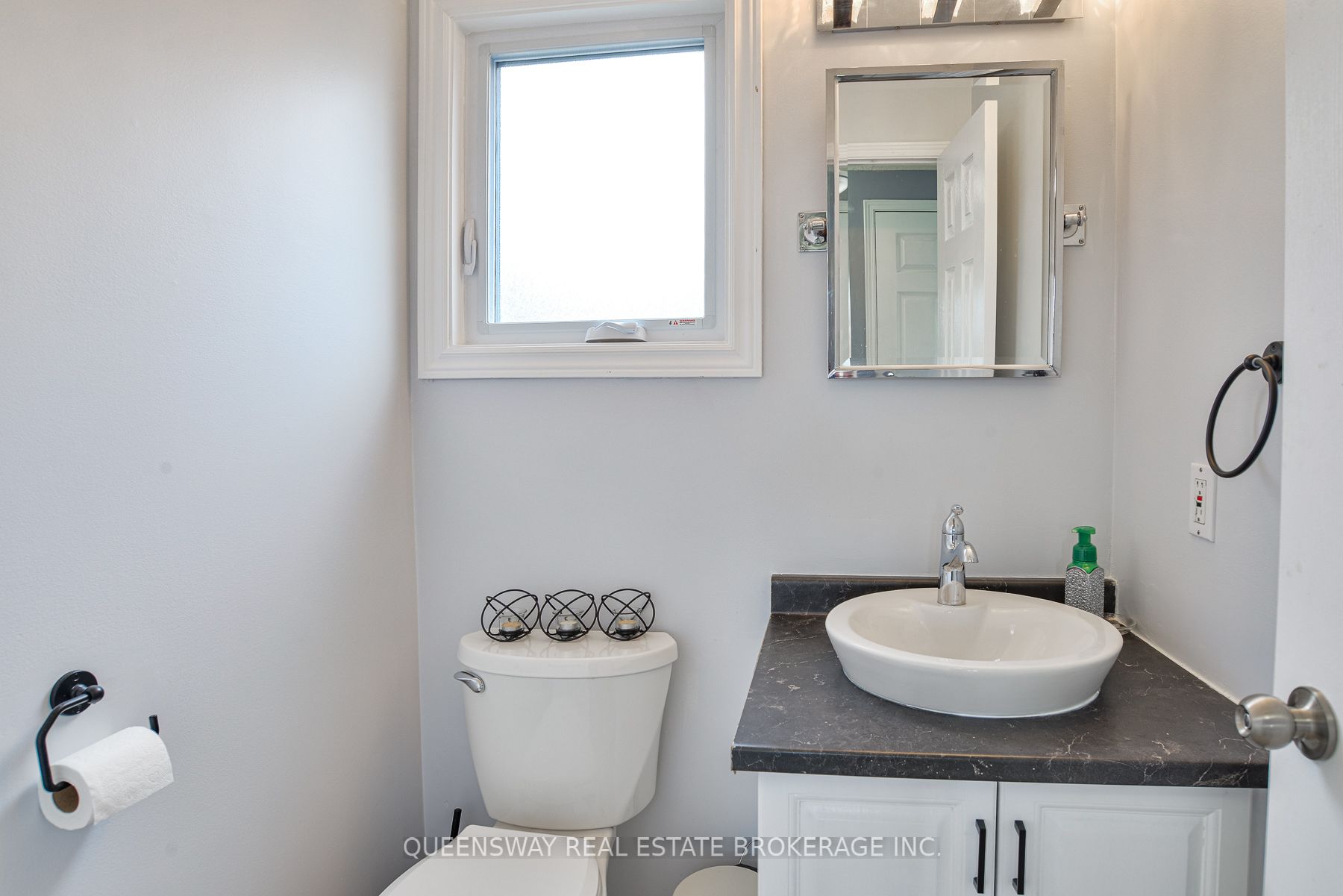 10 Lewis Drive Property Photo 15