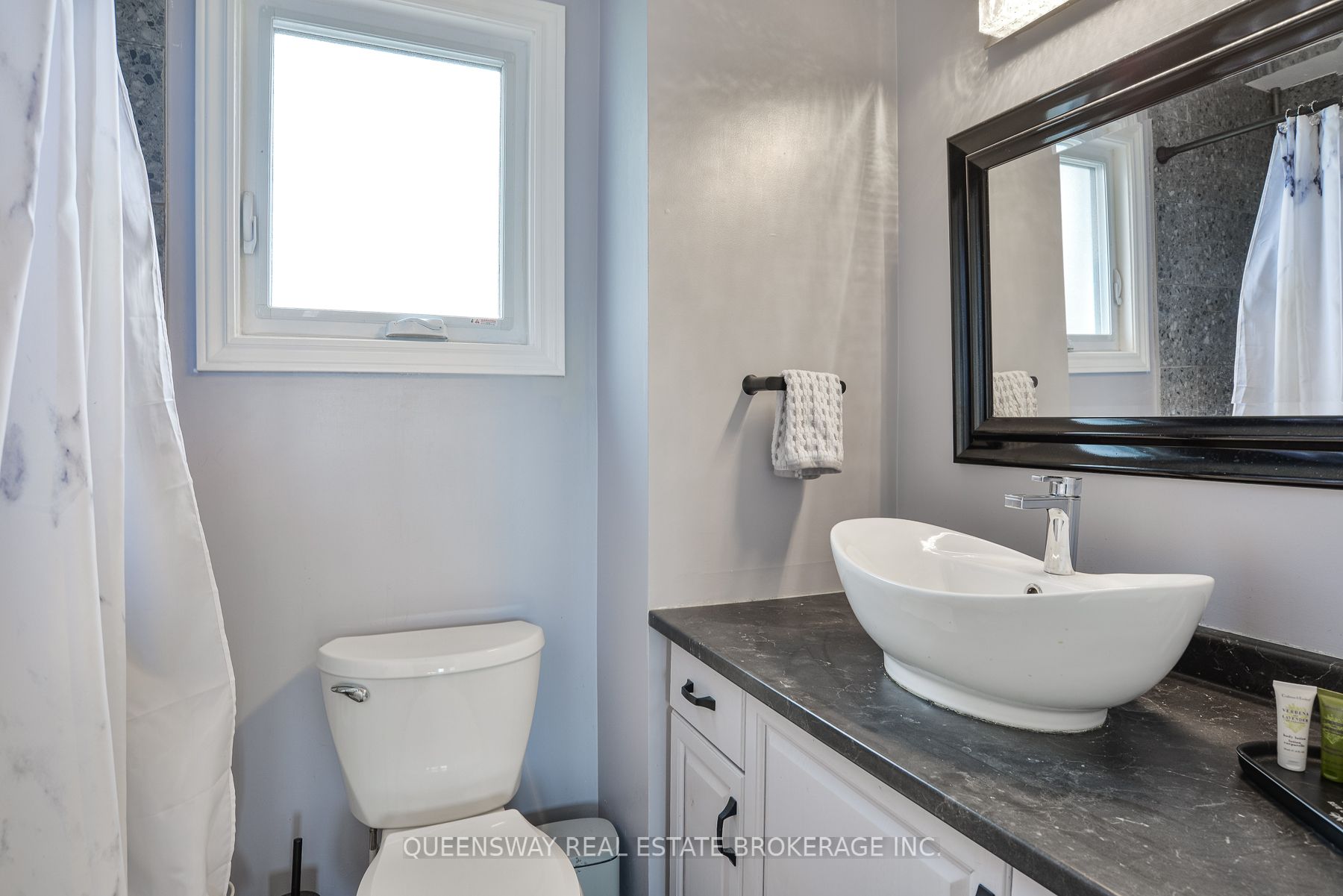 10 Lewis Drive Property Photo 23