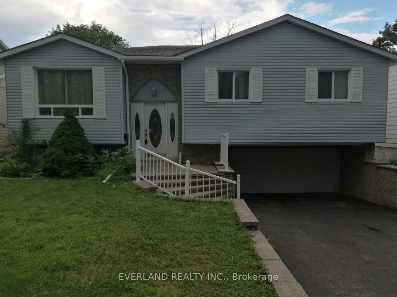 12 Eileen Drive Property Photo 1