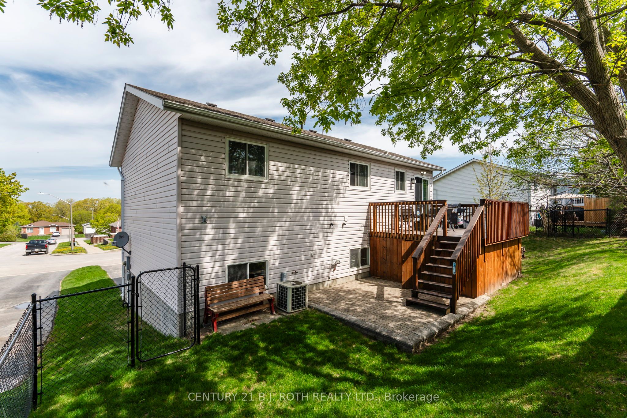 628 Wayne Crescent Property Photo 48