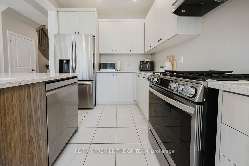 78 Sagewood Avenue Property Photo 13
