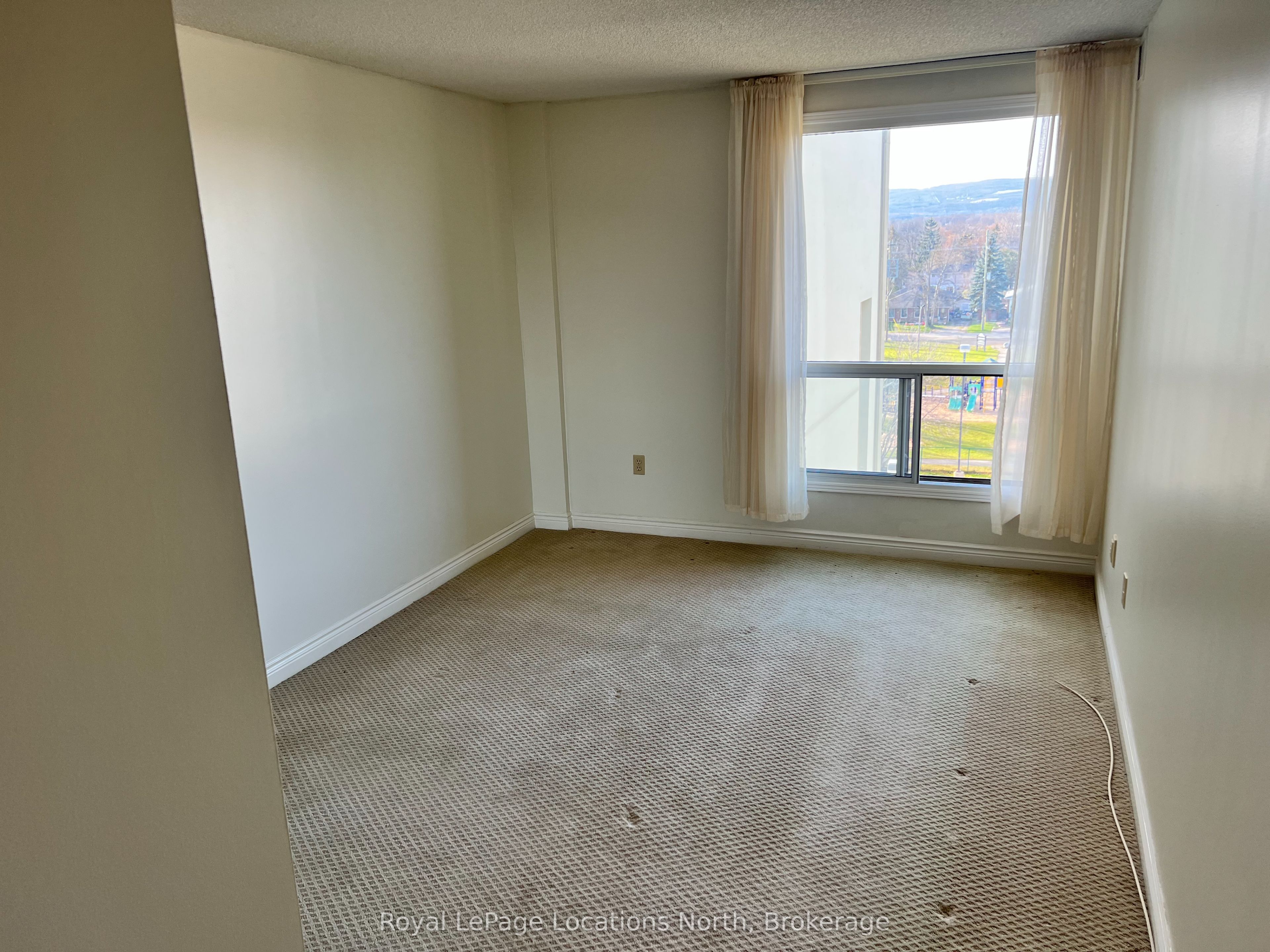 172 Eighth Street 605 Property Photo 11