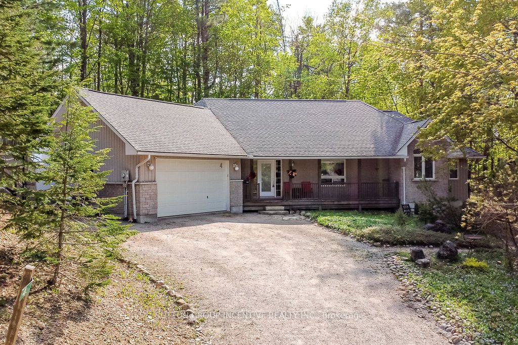 4 Country Club Lane Property Photo 1