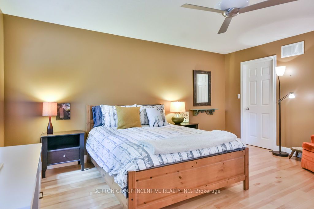 4 Country Club Lane Property Photo 19