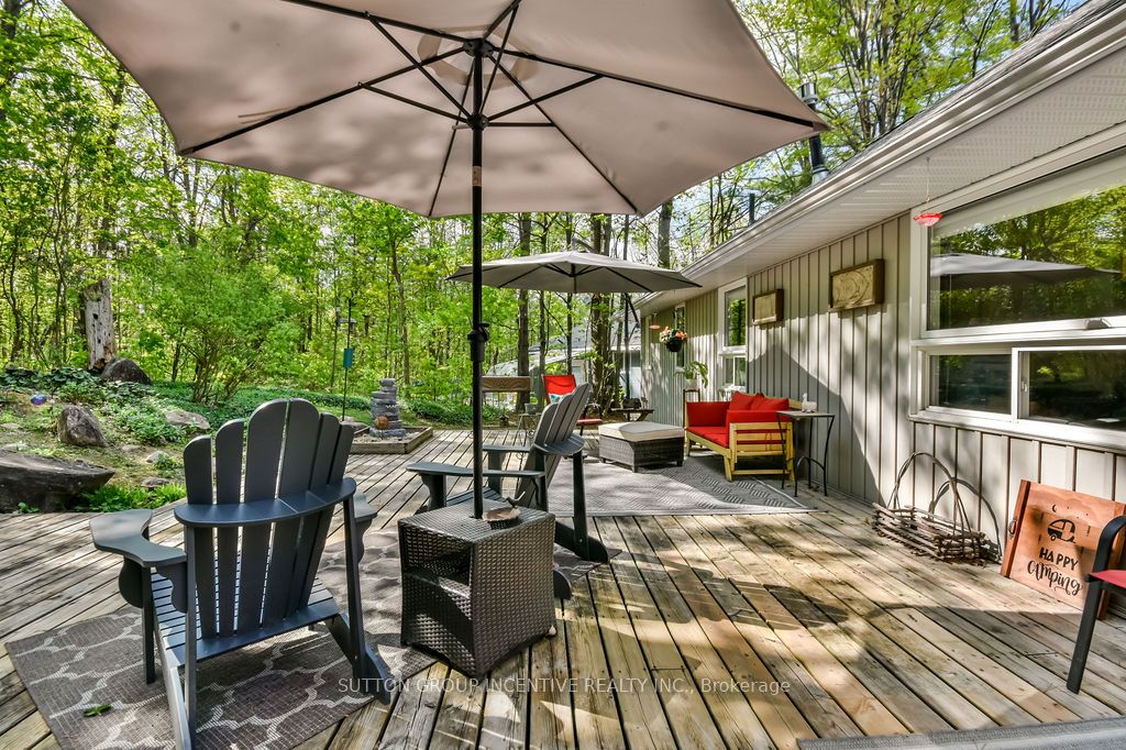 4 Country Club Lane Property Photo 37