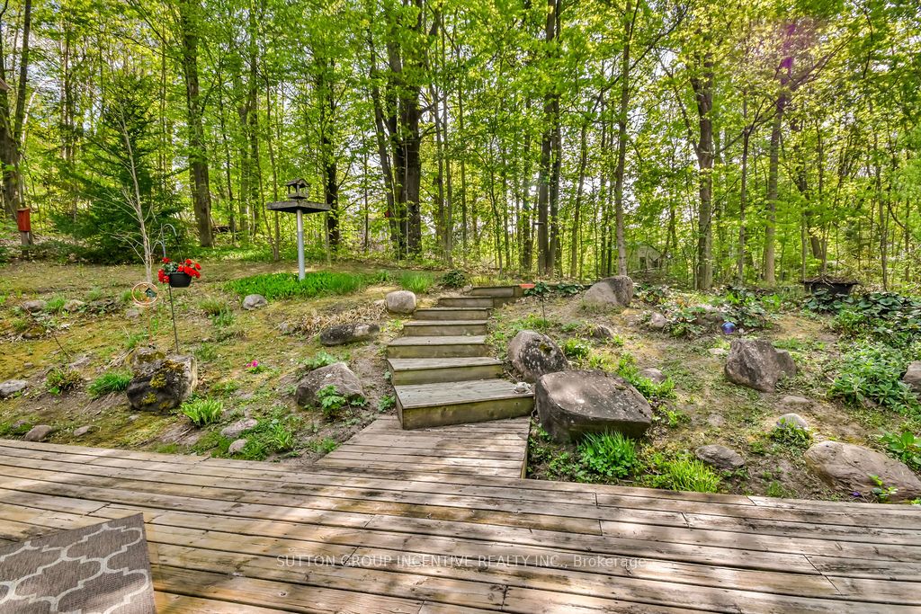 4 Country Club Lane Property Photo 39