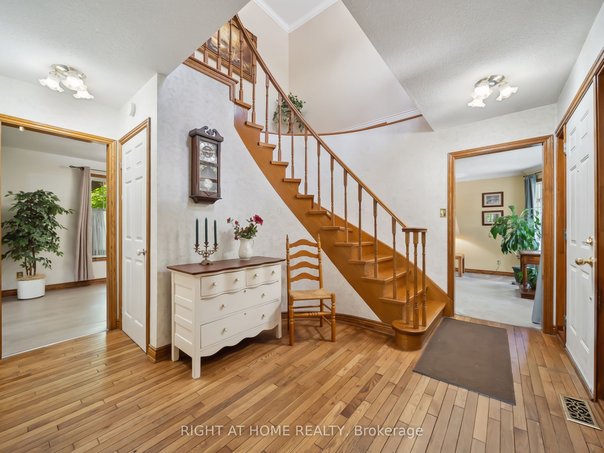 1857 Kensington Place Property Photo 2