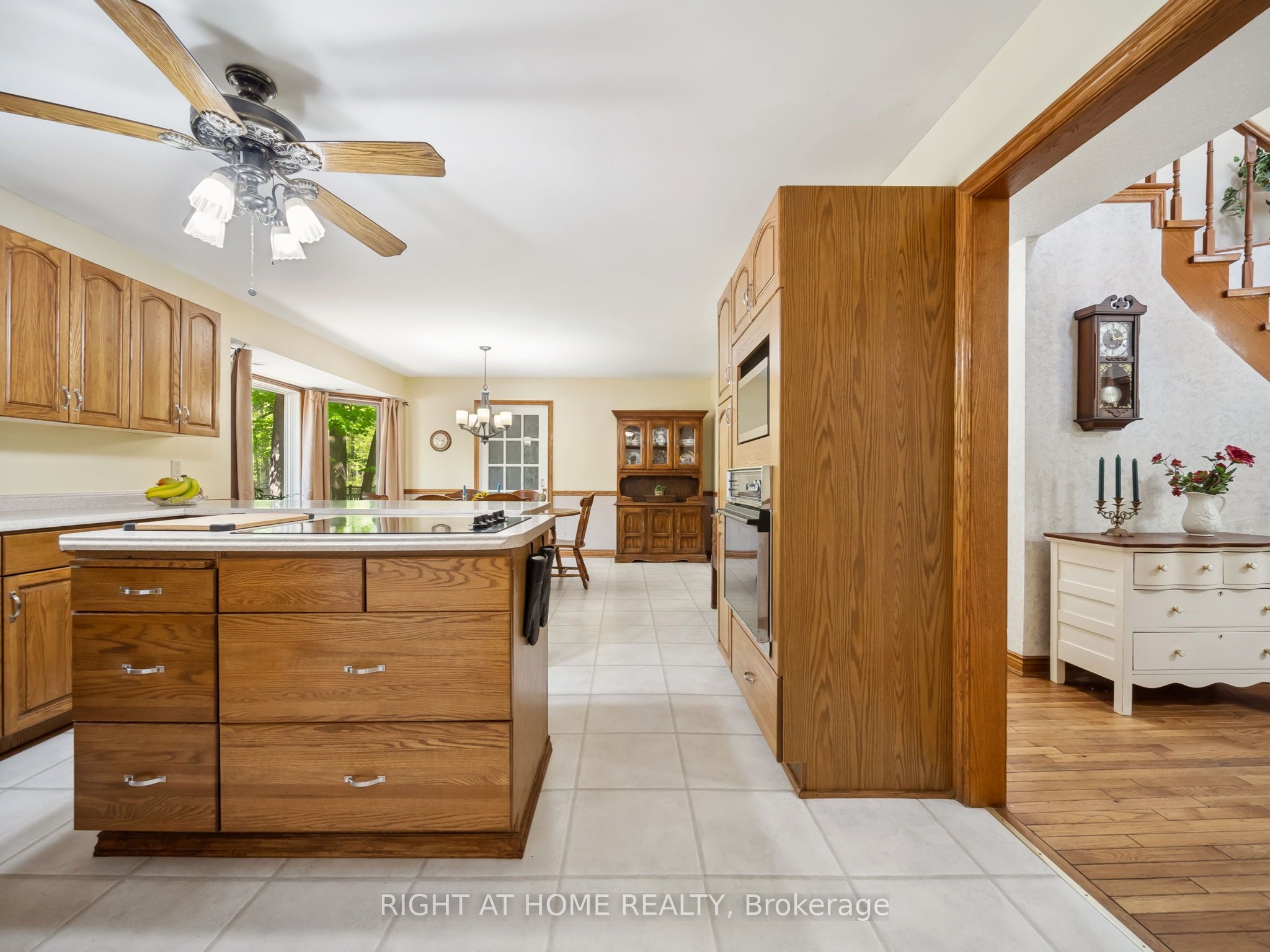 1857 Kensington Place Property Photo 7