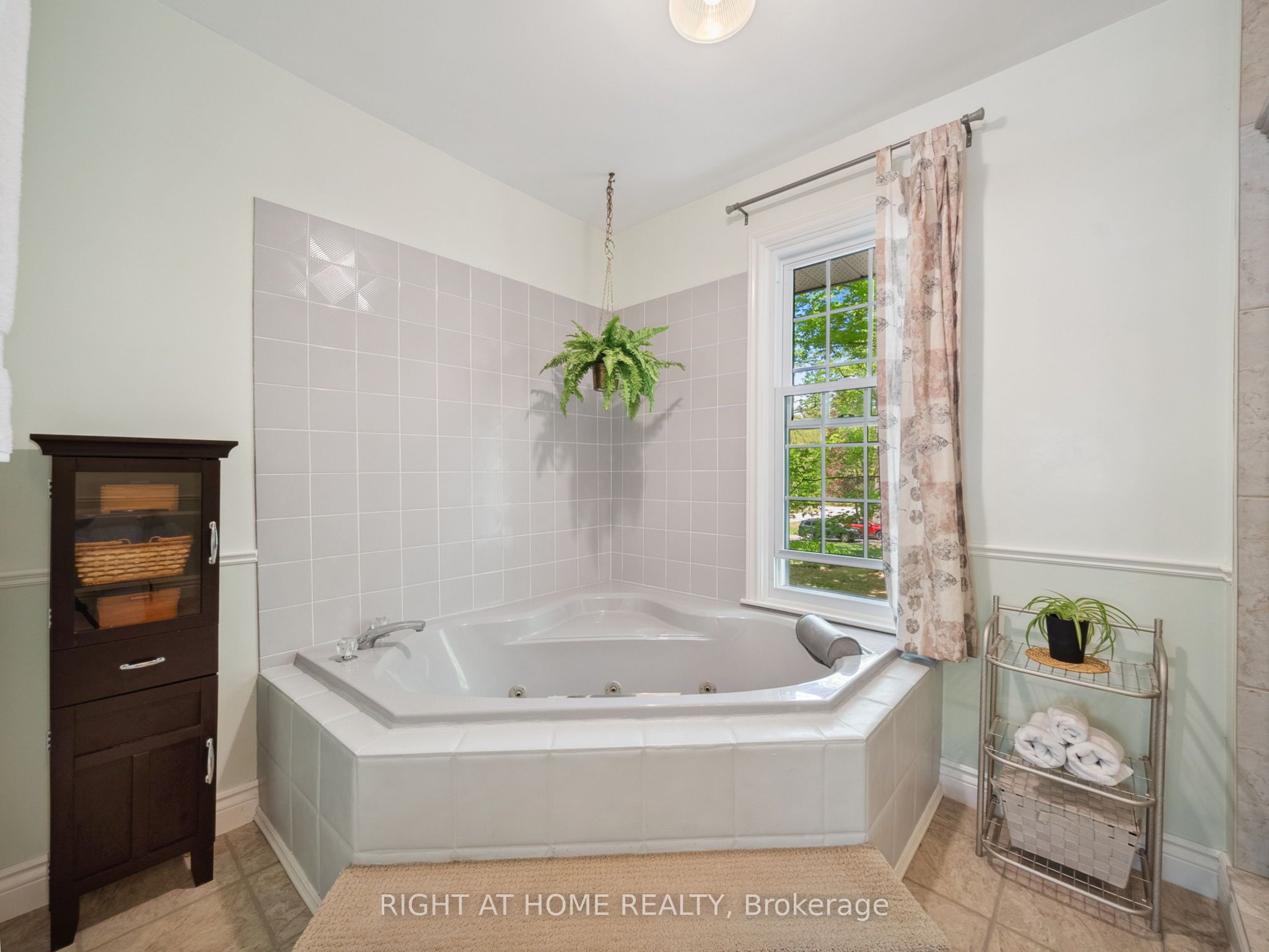 1857 Kensington Place Property Photo 18