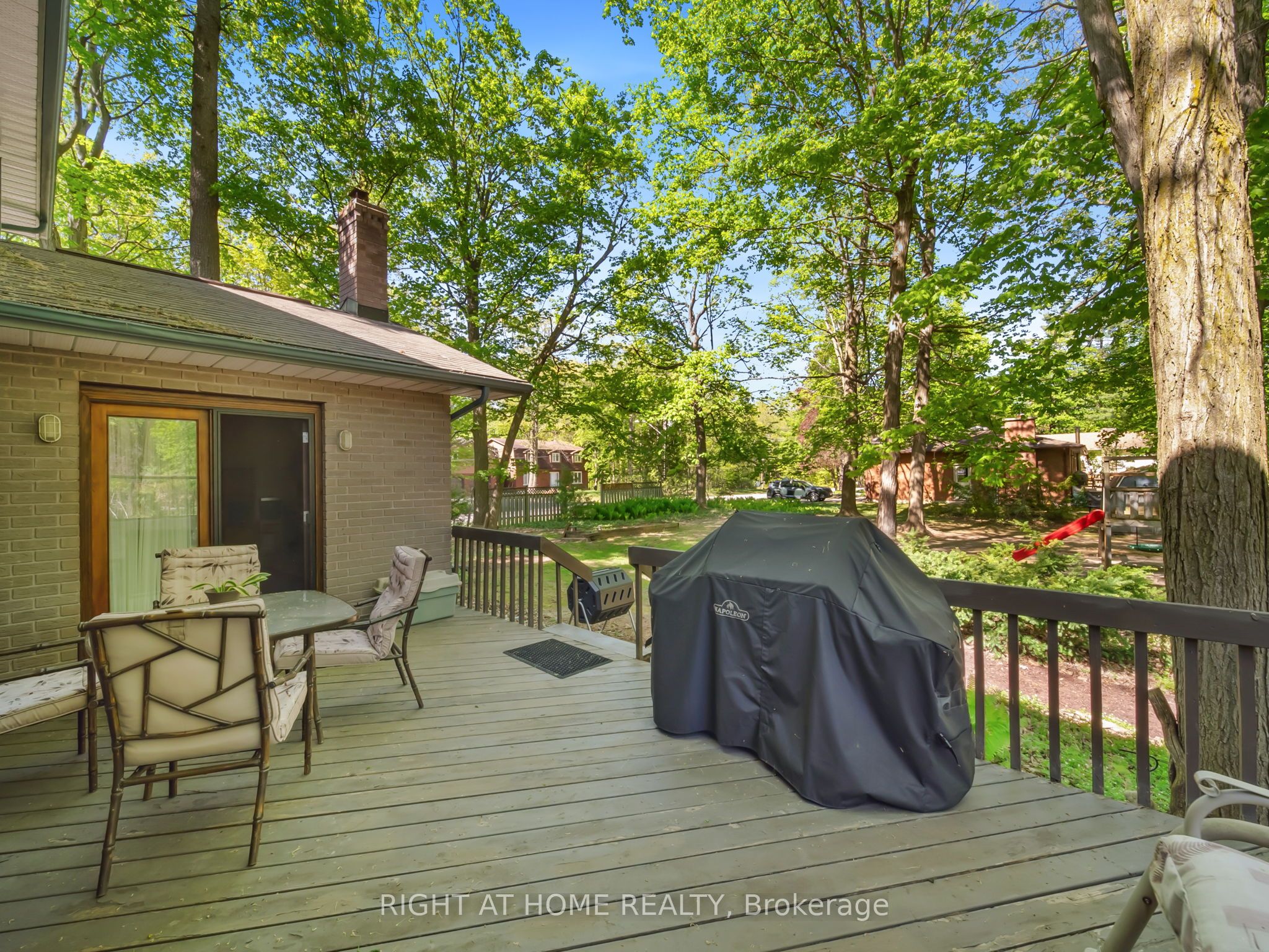 1857 Kensington Place Property Photo 30