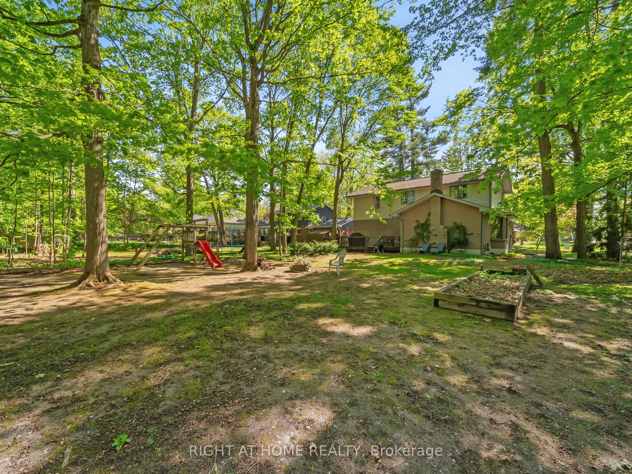 1857 Kensington Place Property Photo 34