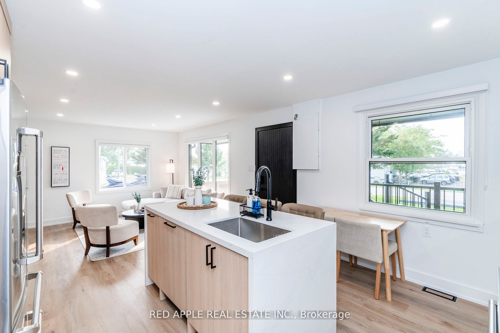 205 Hoyt Avenue Property Photo 13