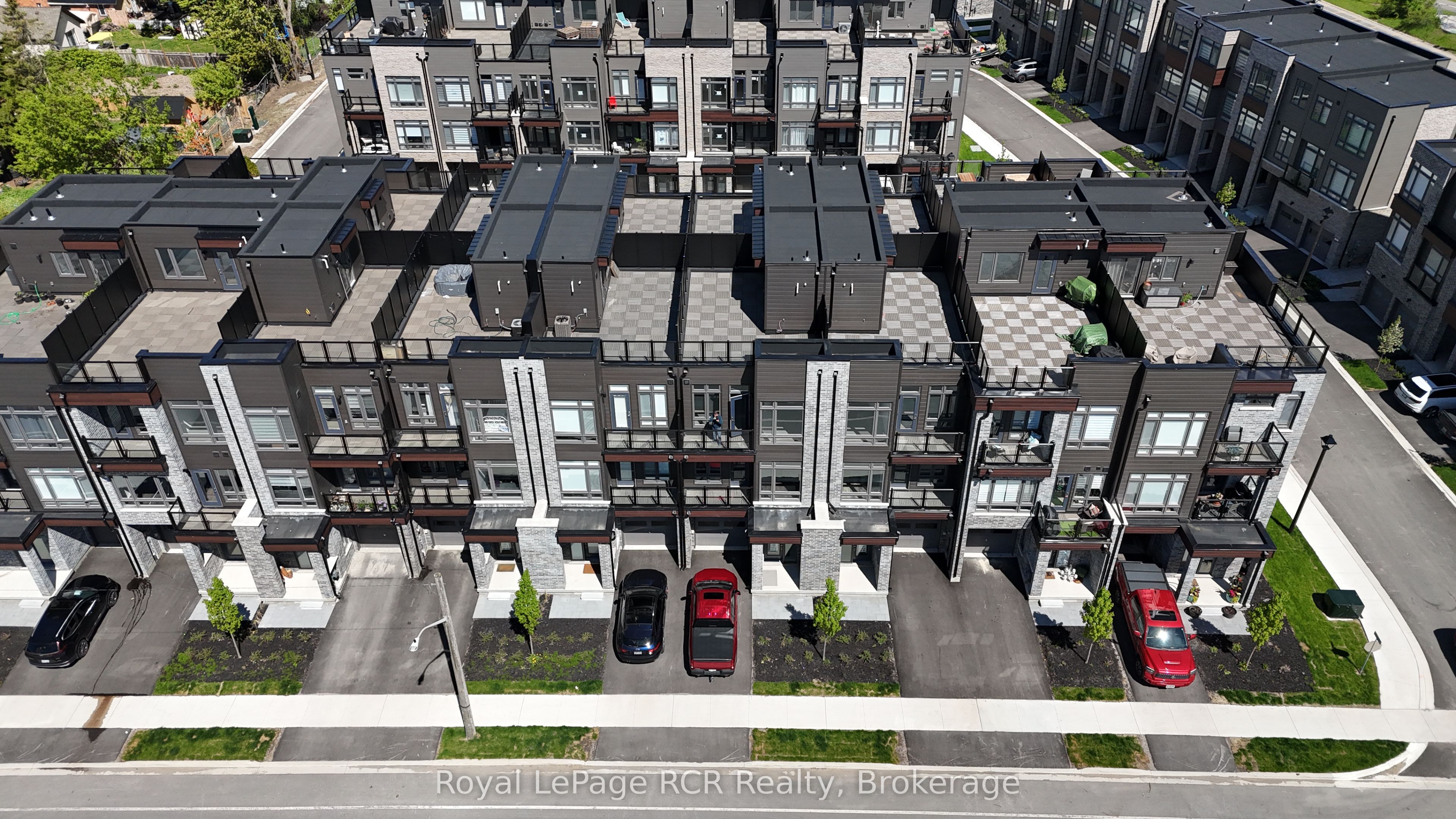 150 Elgin Street Property Photo 32