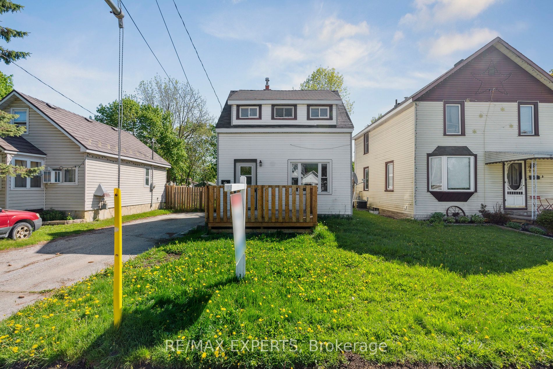 282 Gill Street Property Photo 5
