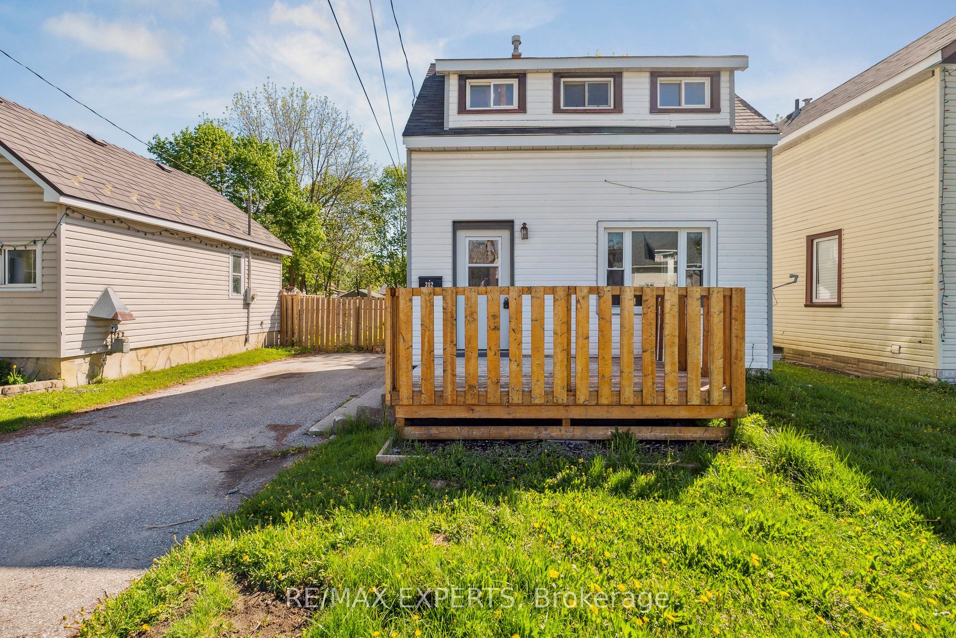 282 Gill Street Property Photo 6