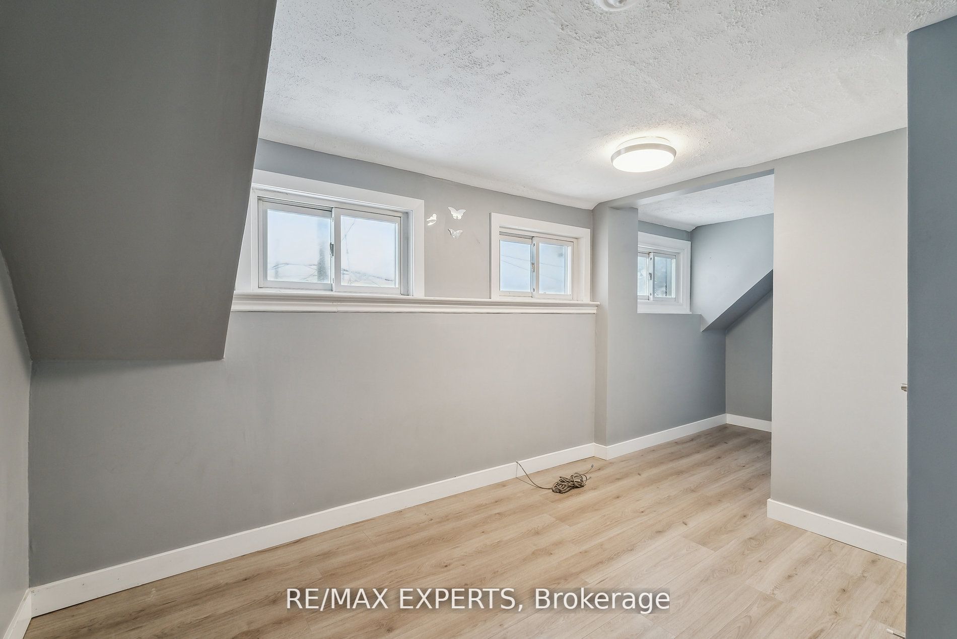 282 Gill Street Property Photo 26