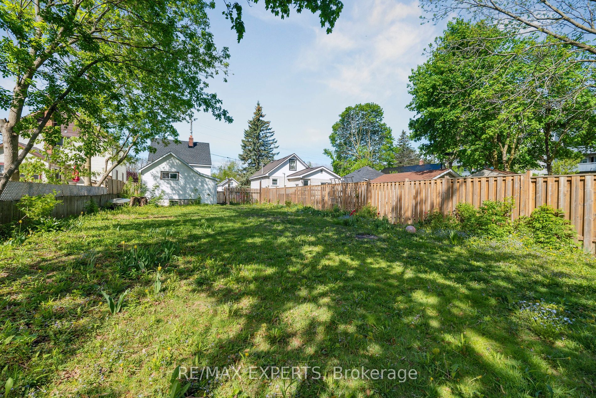 282 Gill Street Property Photo 35