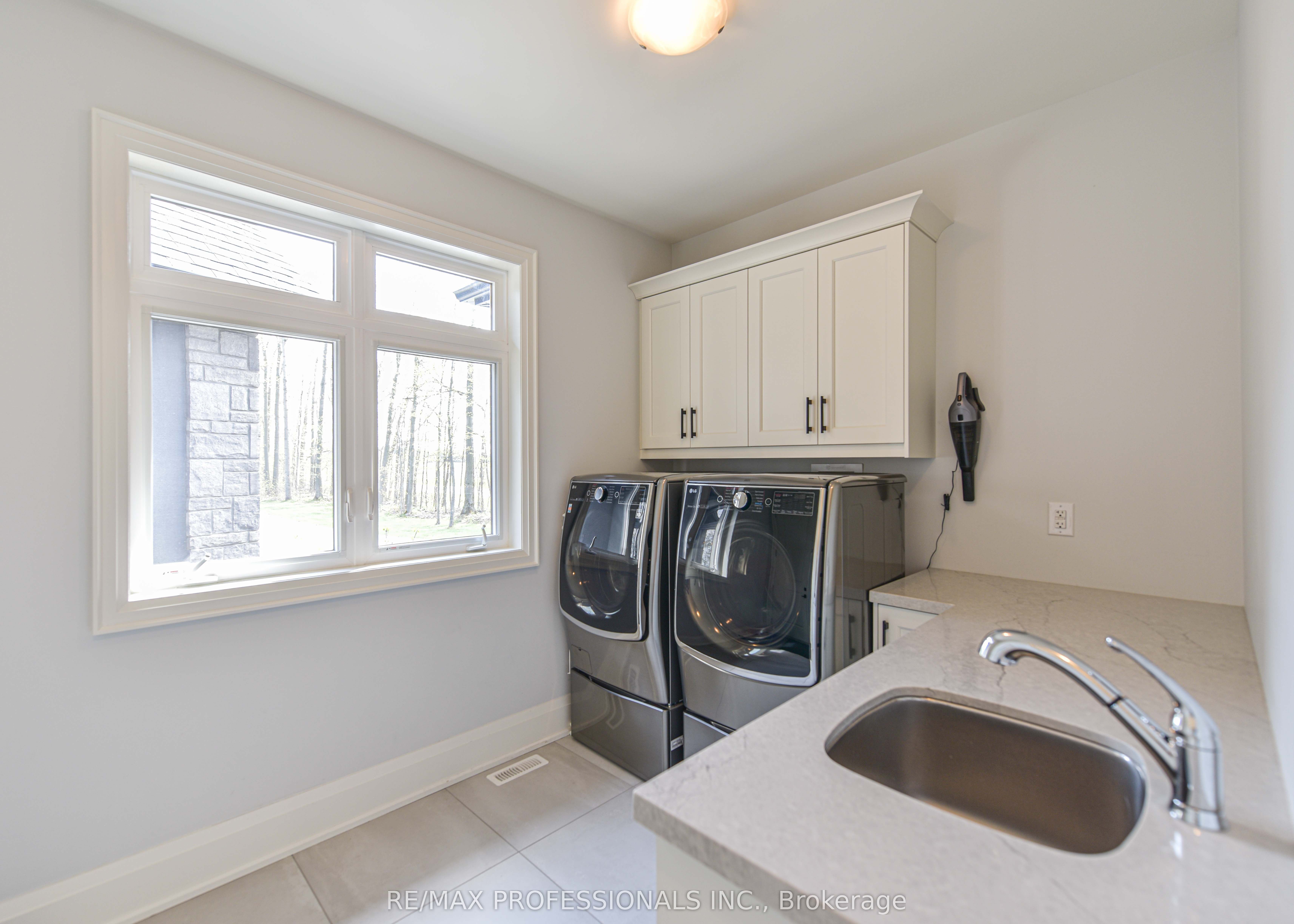 21 Boothby Crescent Property Photo 21
