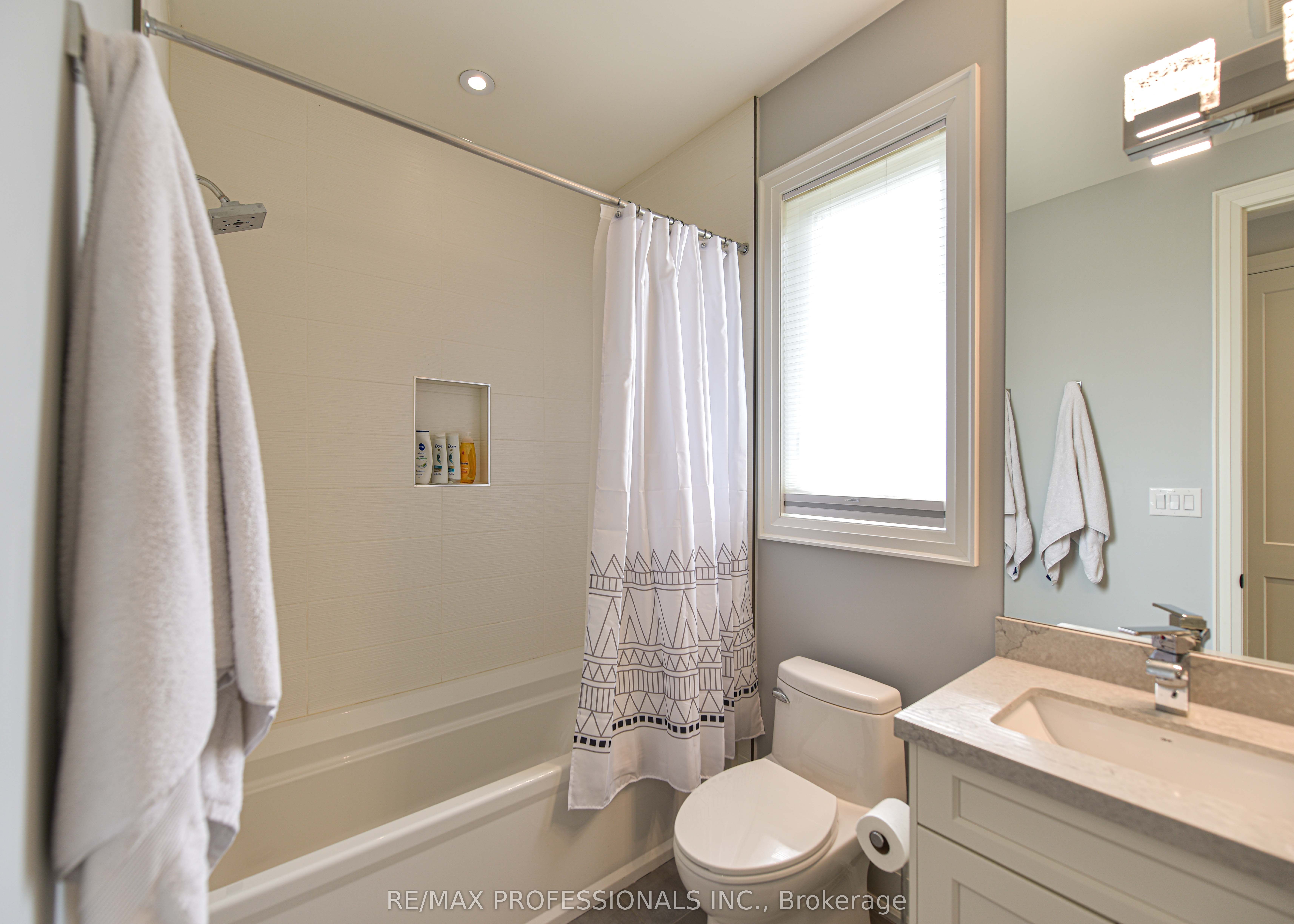 21 Boothby Crescent Property Photo 30