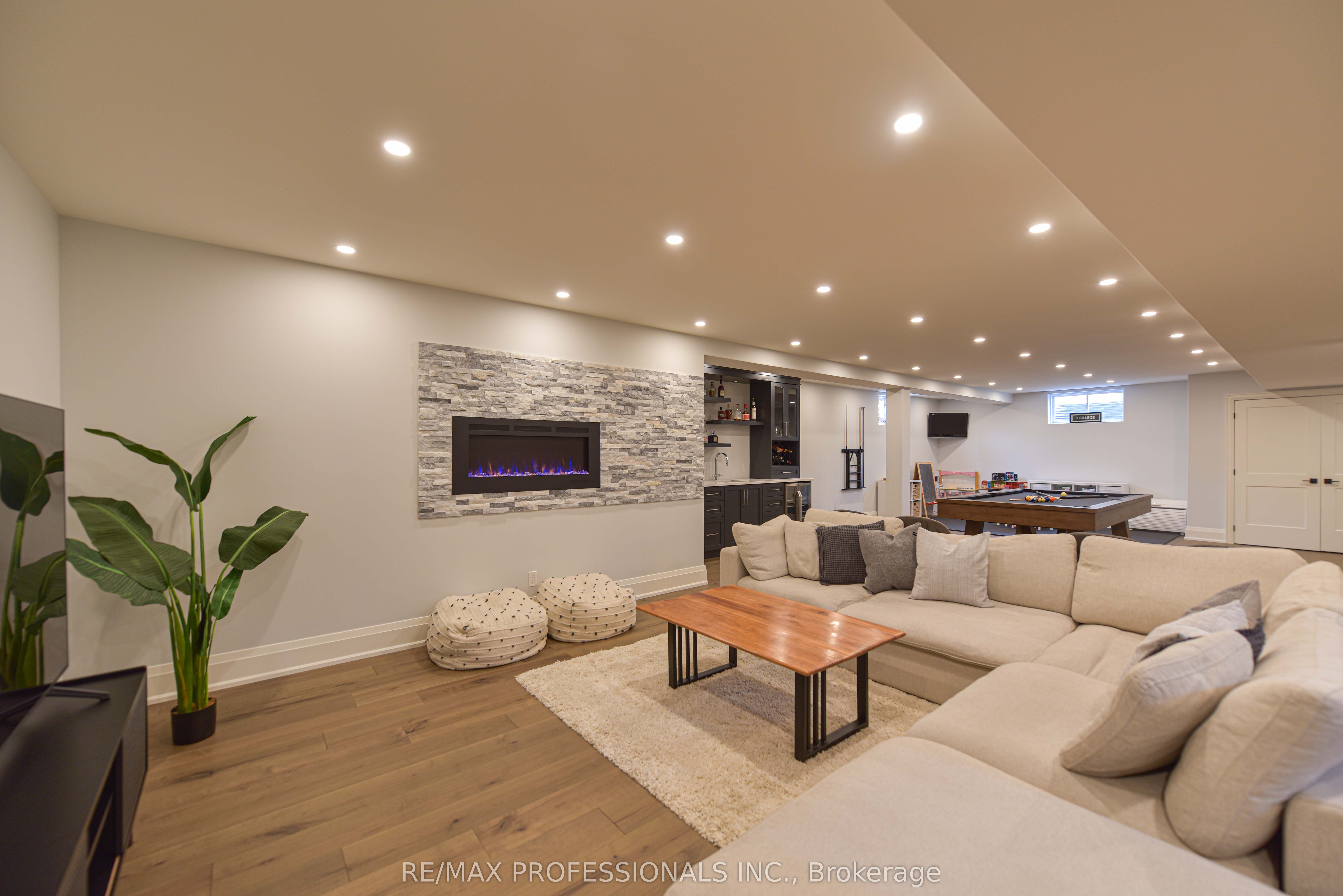 21 Boothby Crescent Property Photo 33