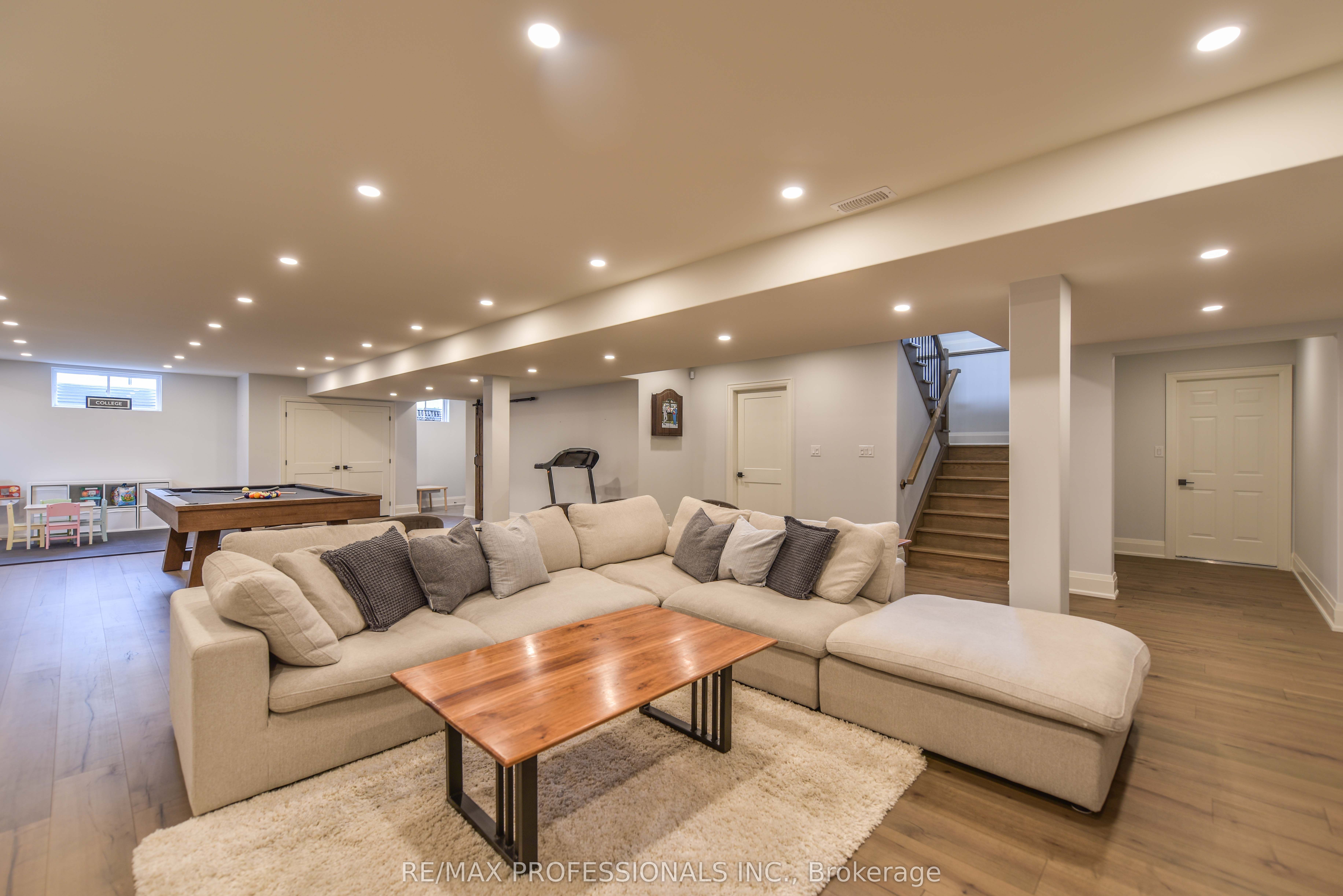 21 Boothby Crescent Property Photo 34