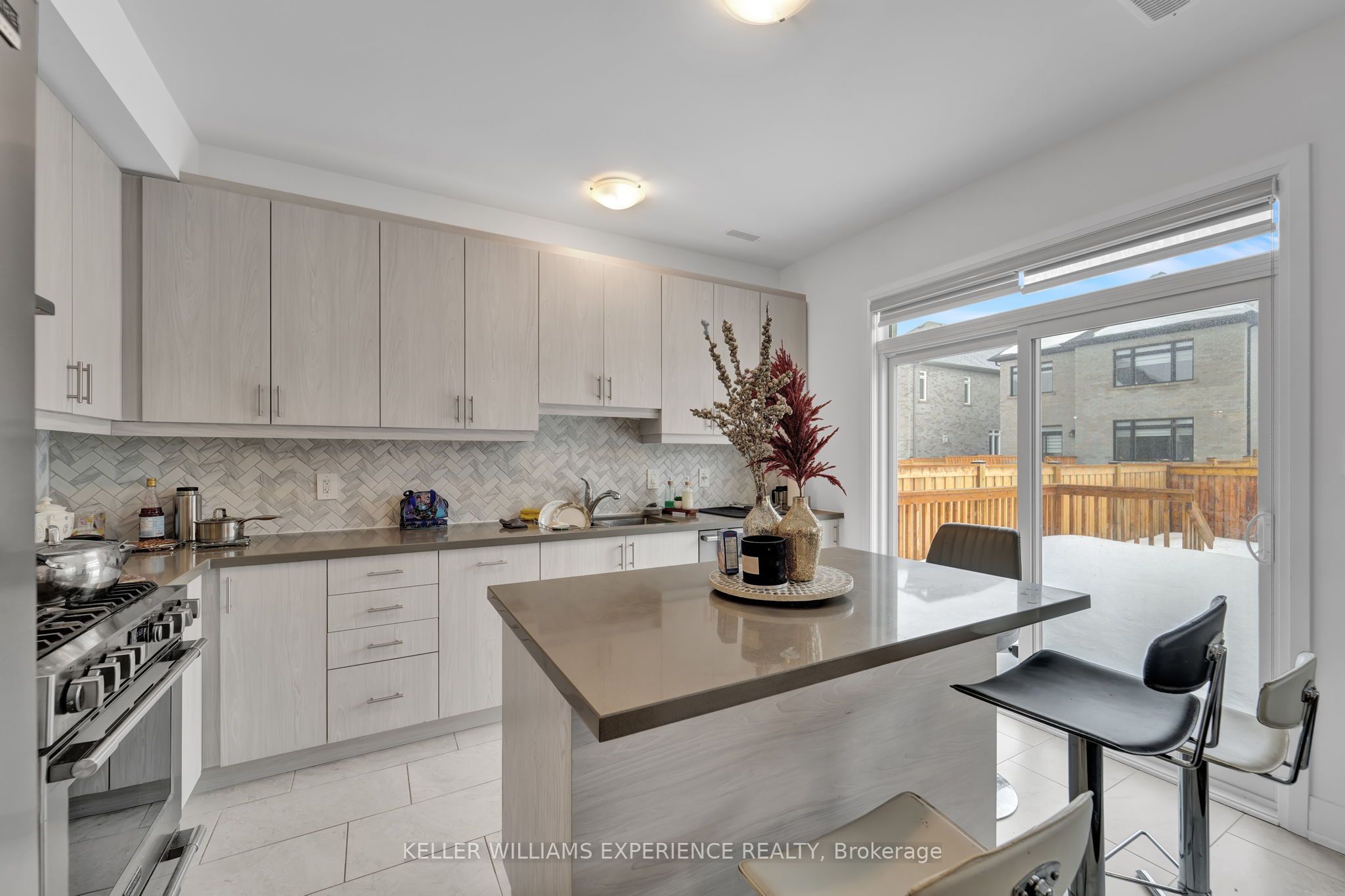 25 Paddington Grove Property Photo 10
