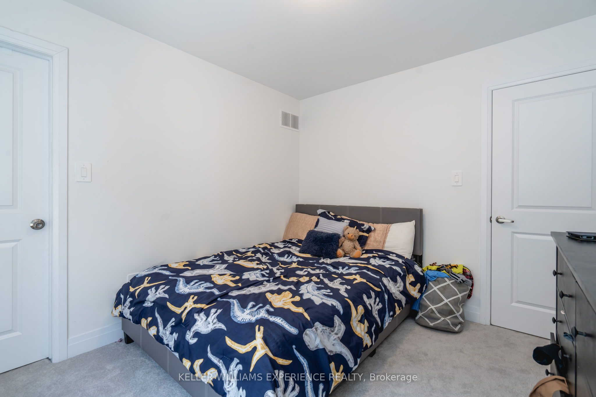 25 Paddington Grove Property Photo 27