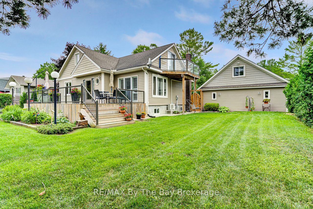 599 Mosley Street Property Photo 1
