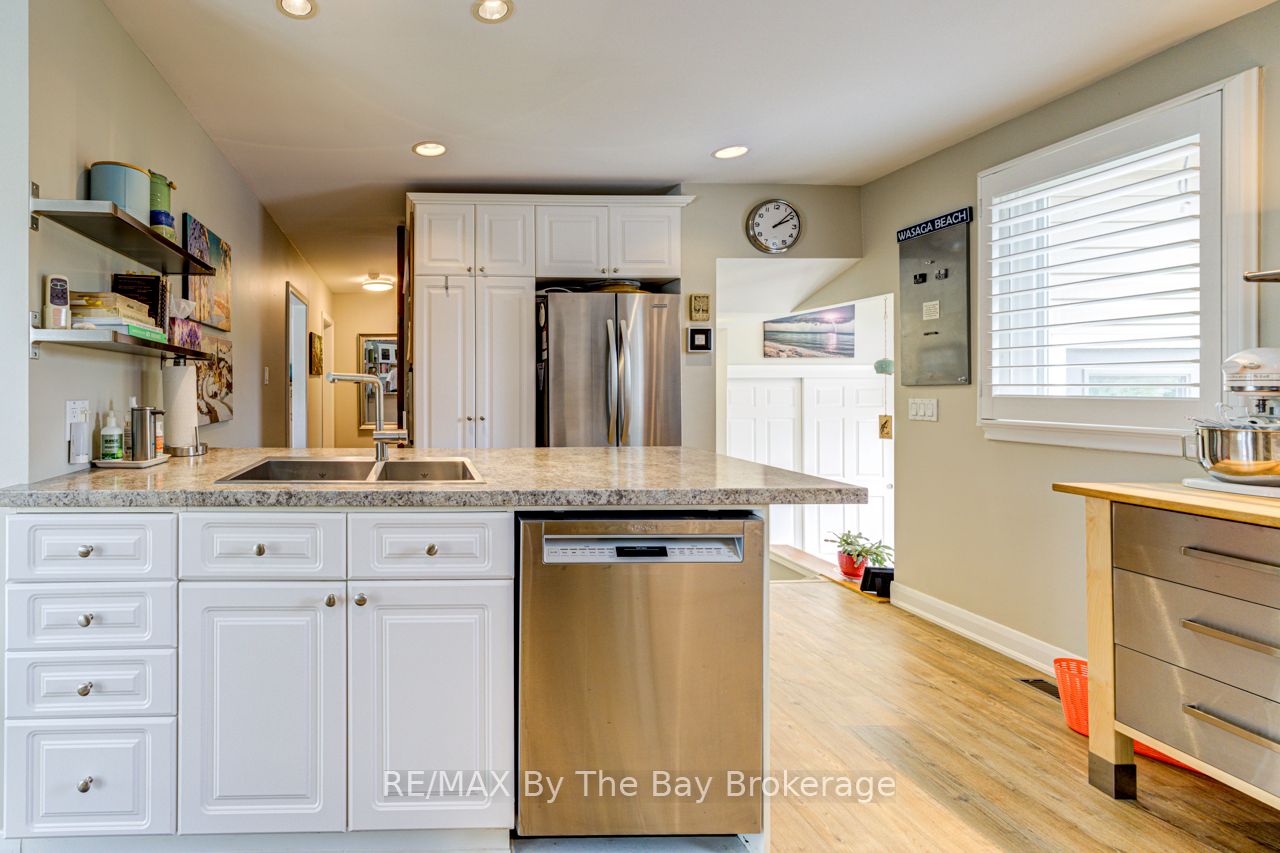 599 Mosley Street Property Photo 10