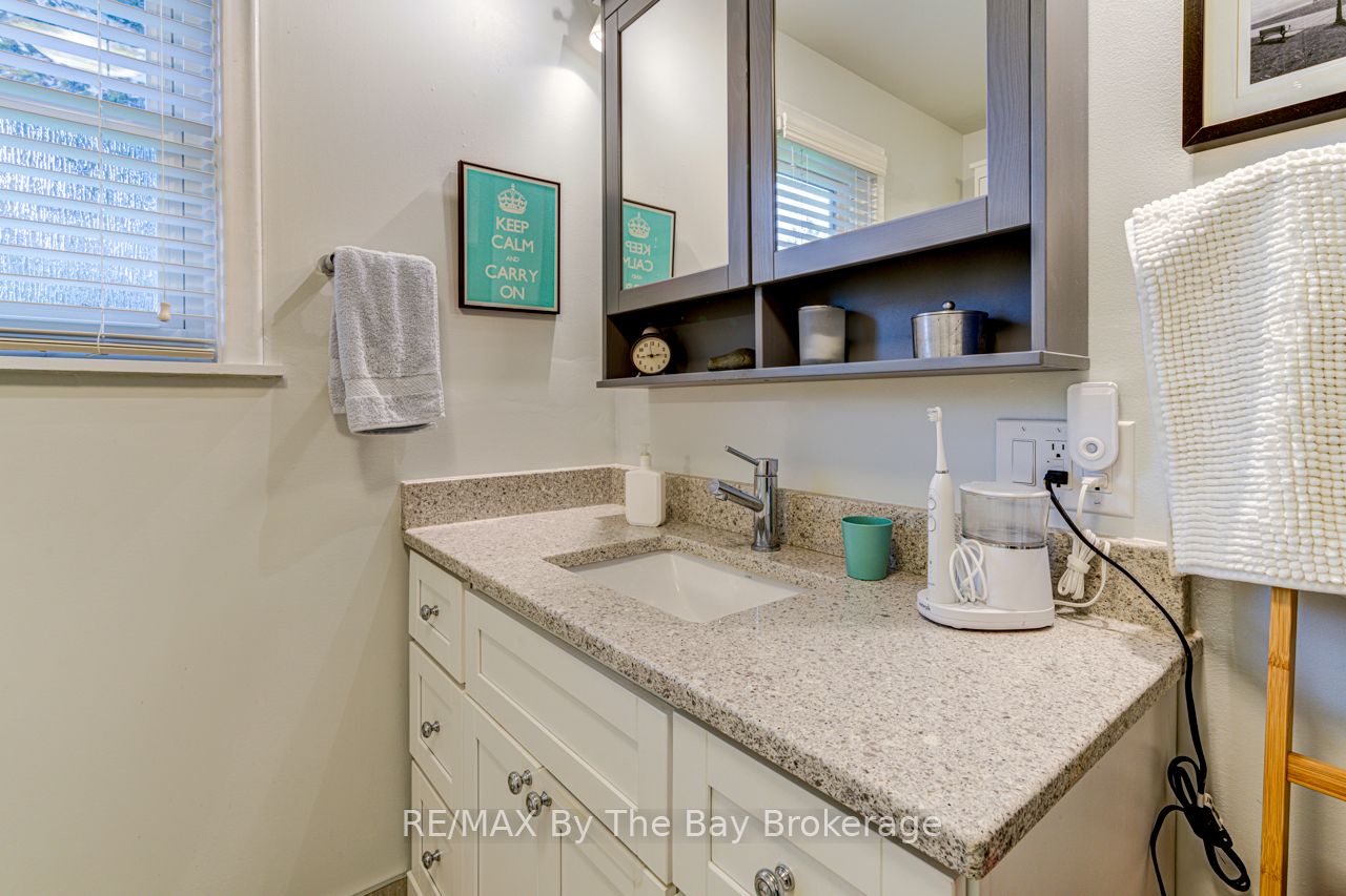 599 Mosley Street Property Photo 28