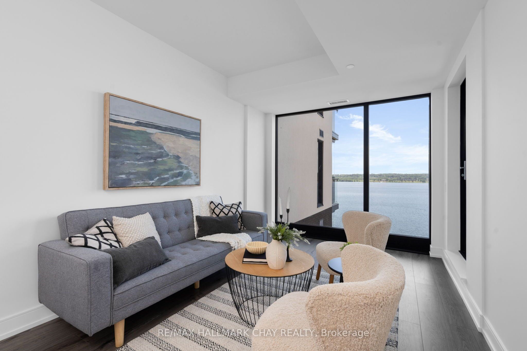 185 Dunlop Street E 810 Property Photo 10