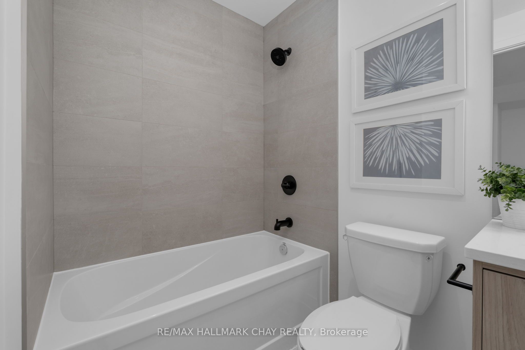 185 Dunlop Street E 810 Property Photo 27