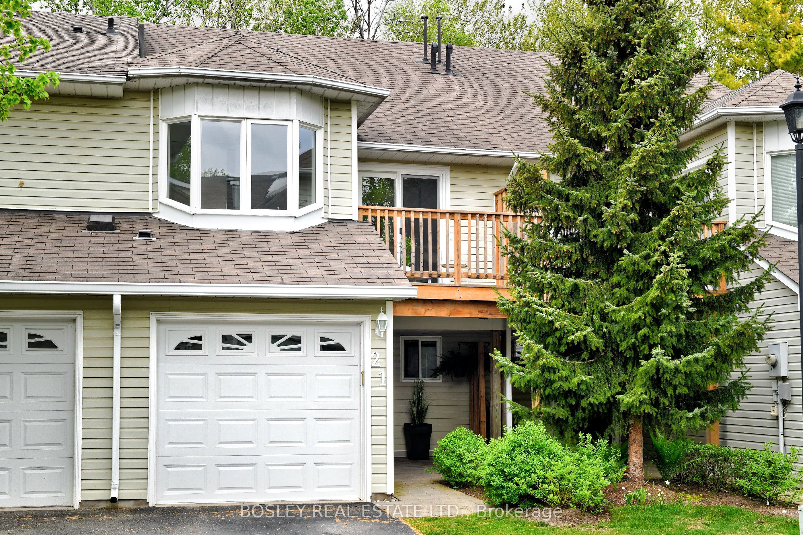 21 Barker Boulevard Property Photo 1
