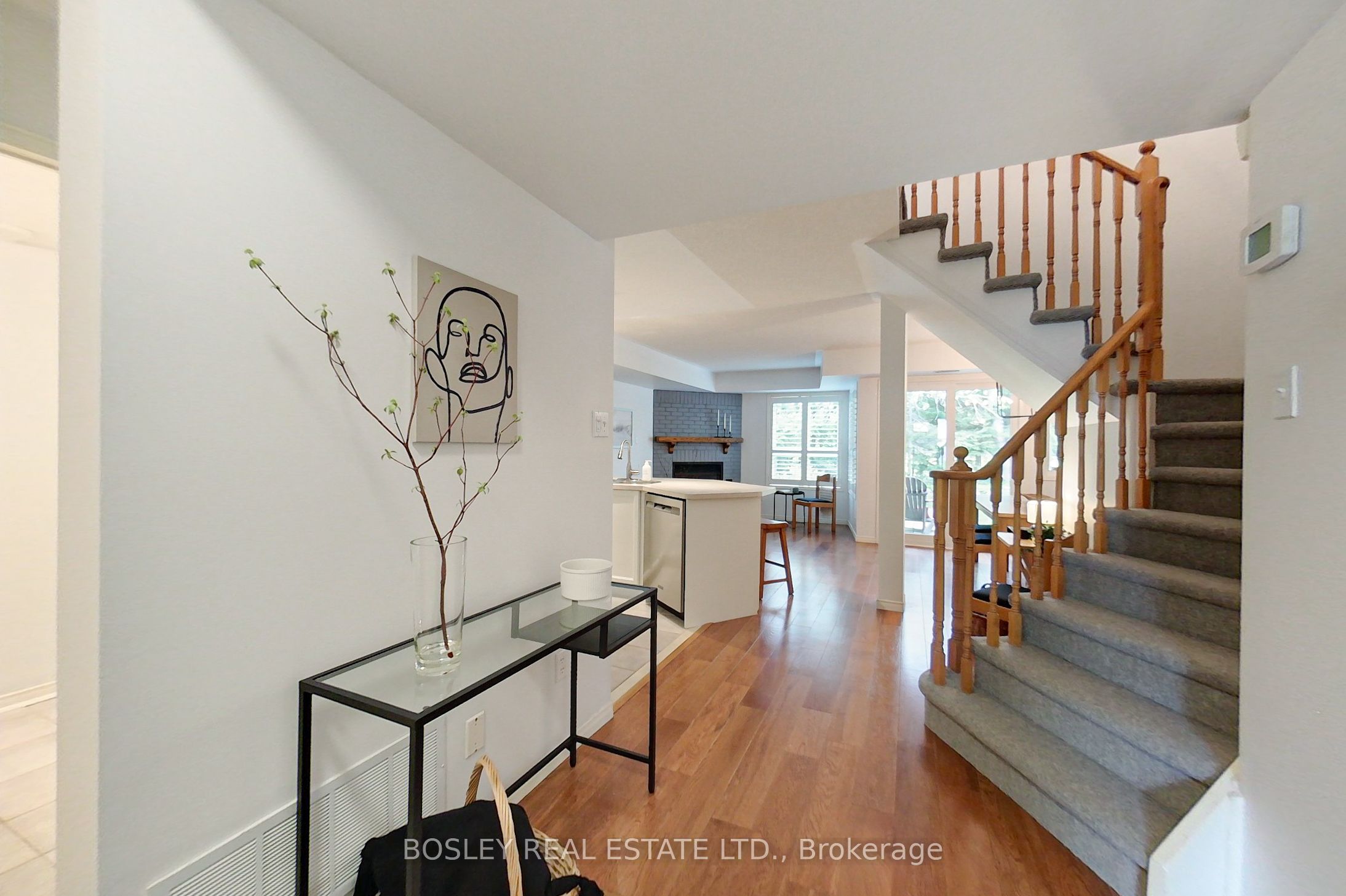 21 Barker Boulevard Property Photo 2