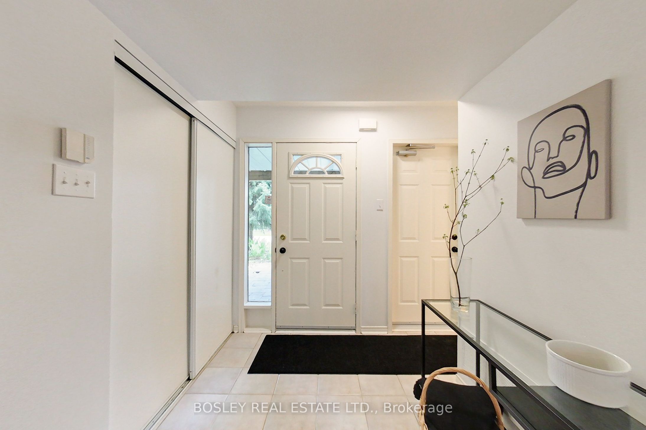 21 Barker Boulevard Property Photo 3