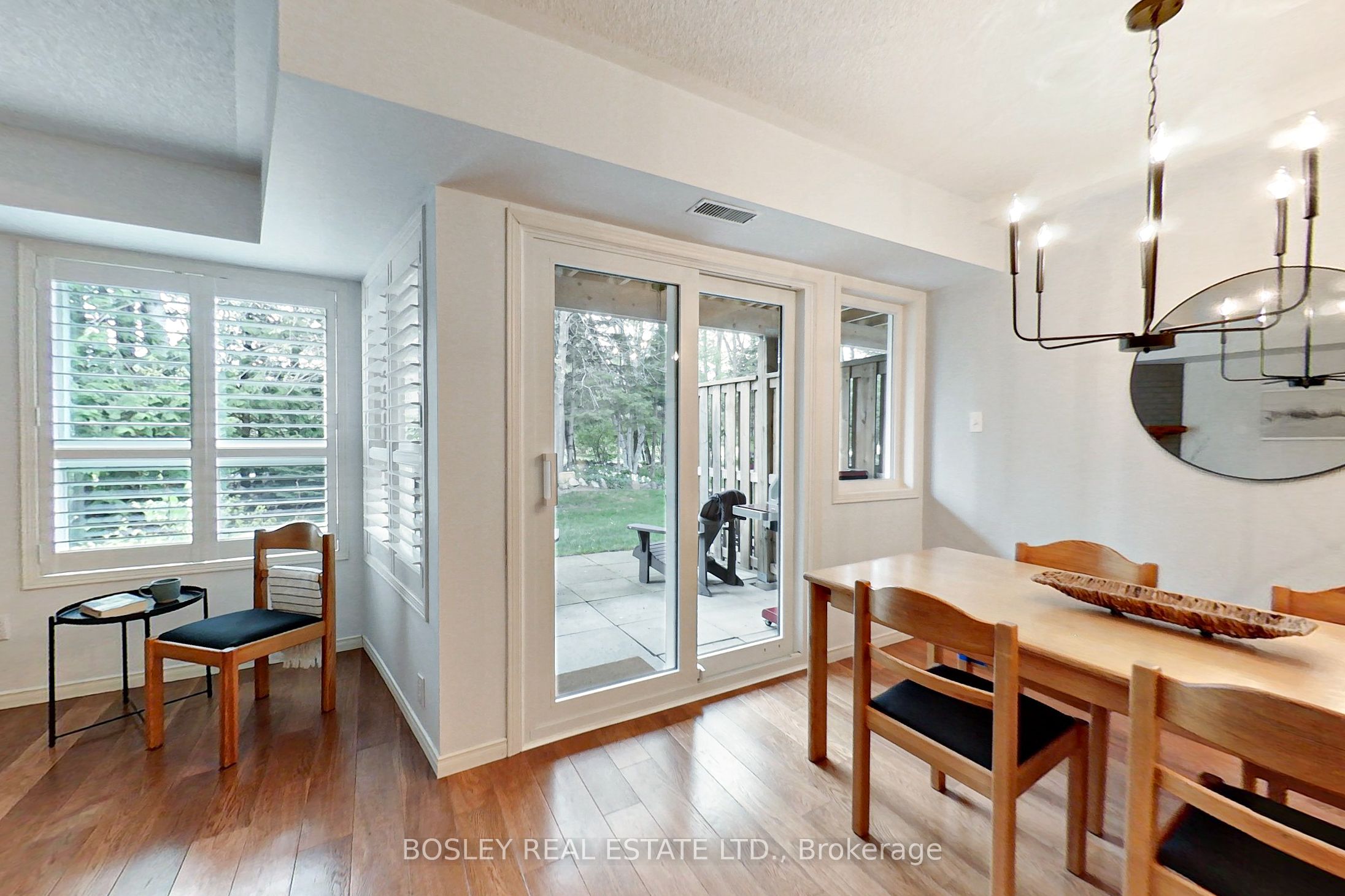 21 Barker Boulevard Property Photo 5