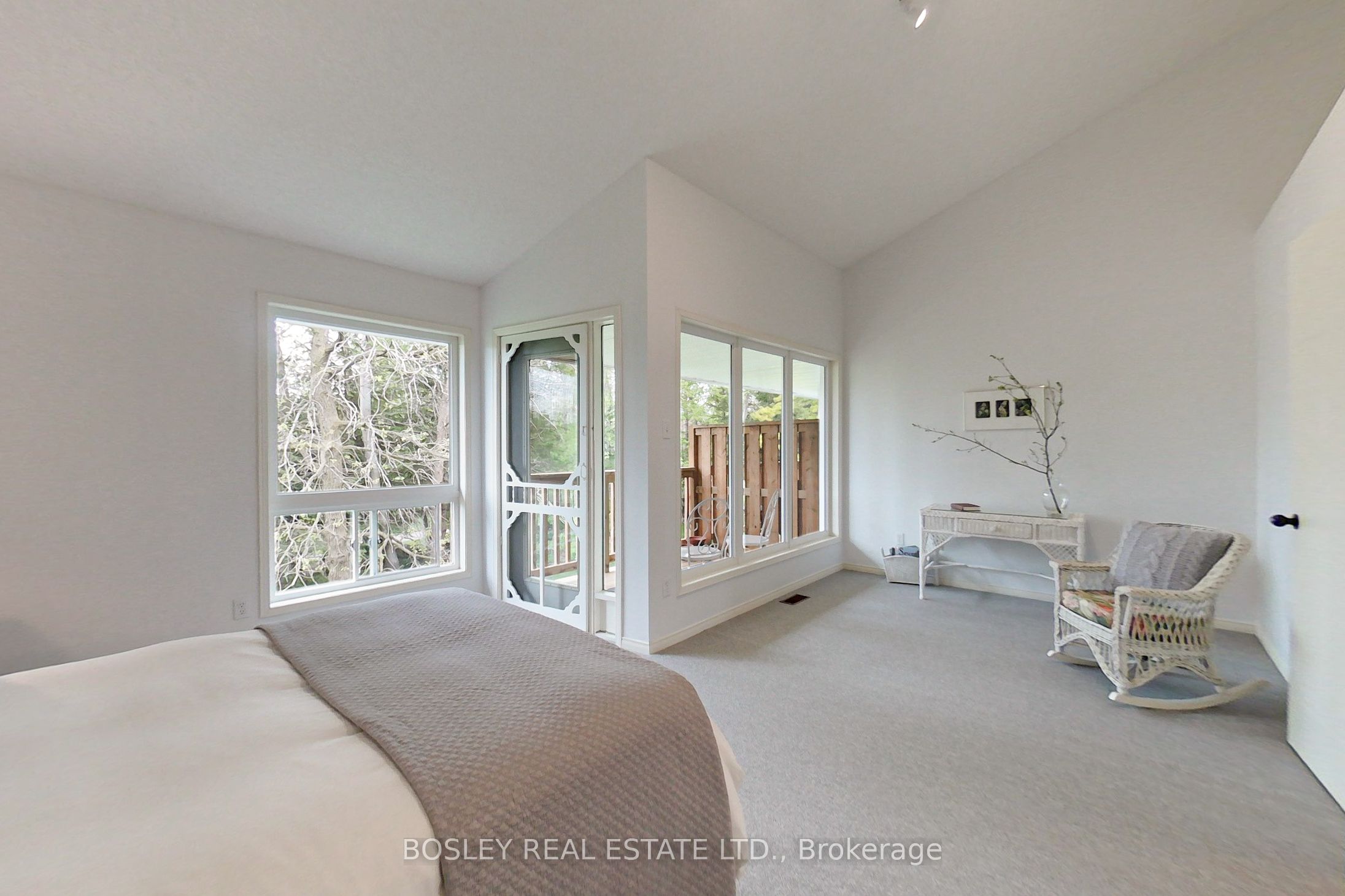 21 Barker Boulevard Property Photo 18
