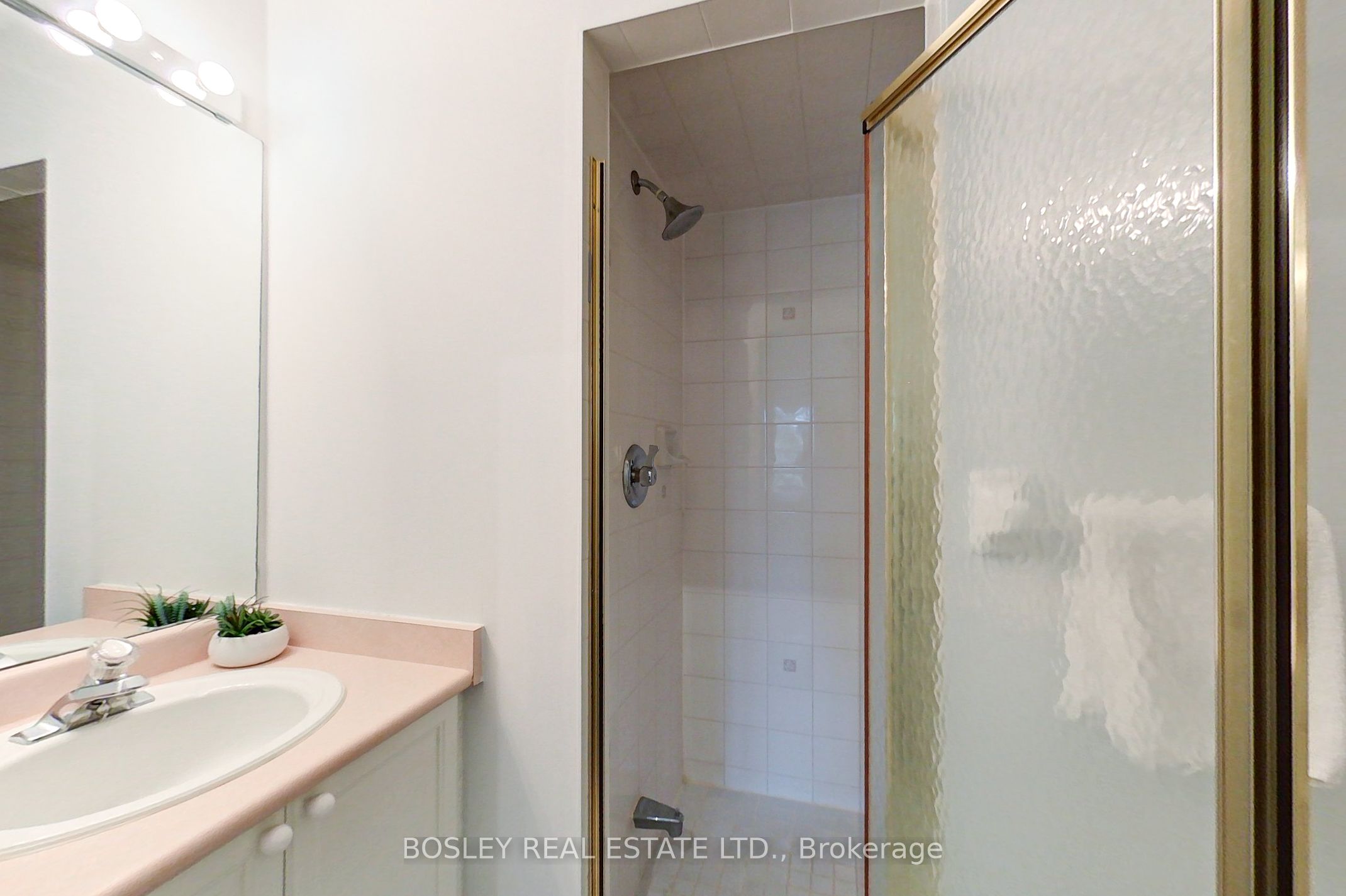 21 Barker Boulevard Property Photo 25