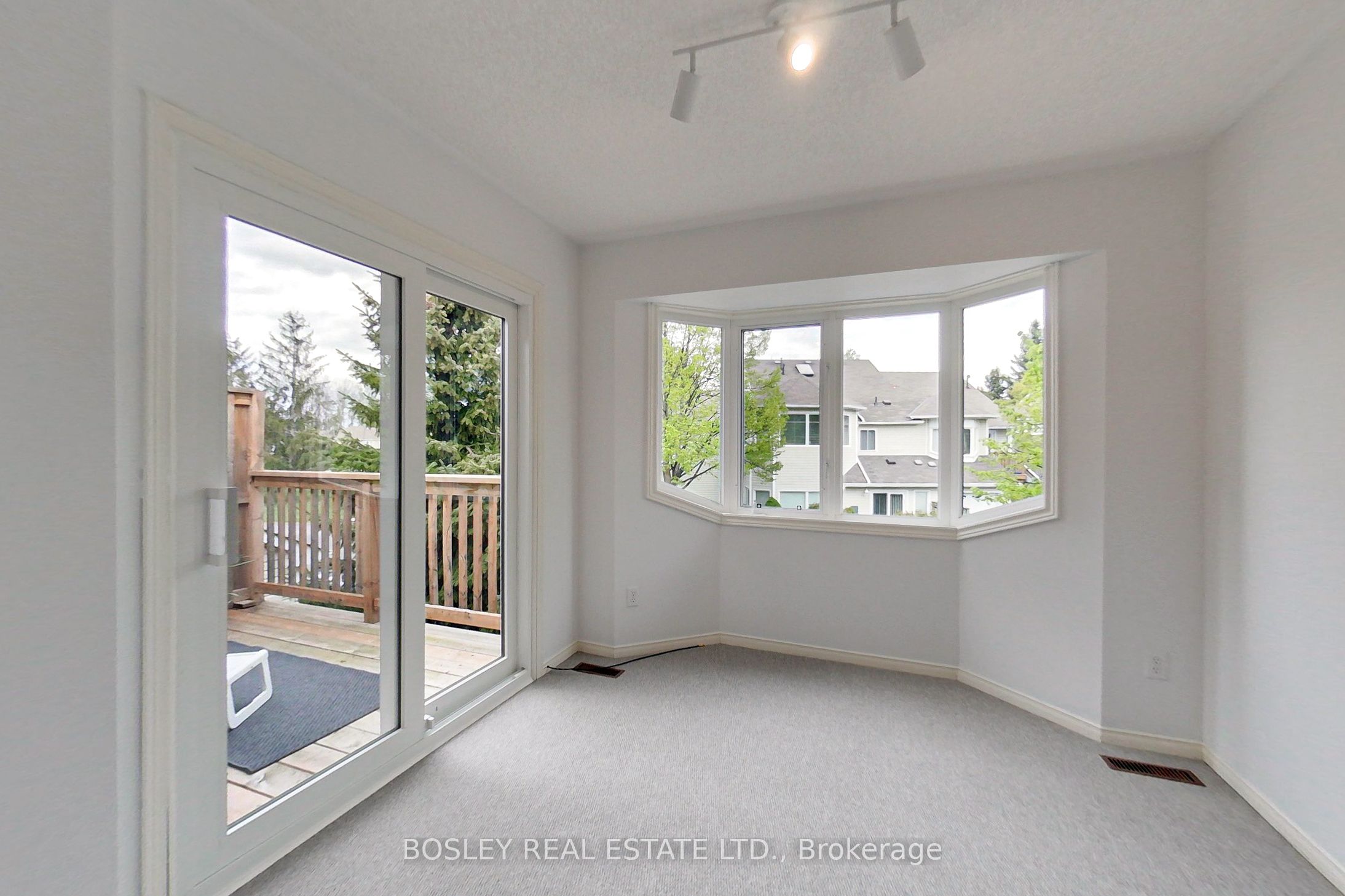 21 Barker Boulevard Property Photo 26