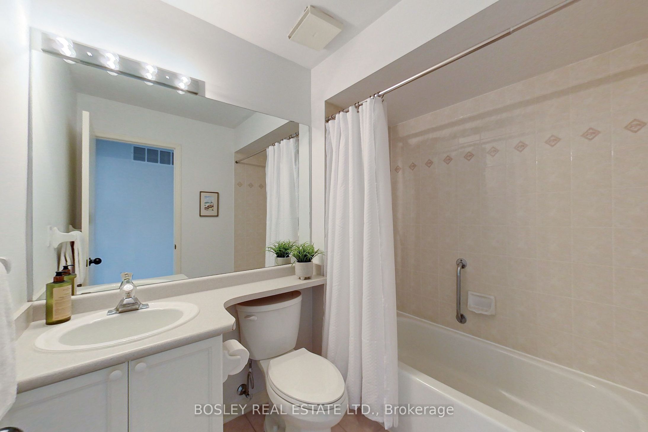 21 Barker Boulevard Property Photo 30