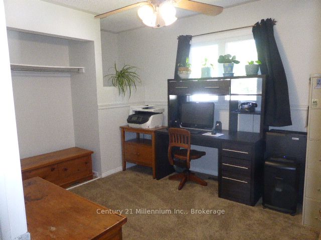 15 Harbour Crescent Property Photo 10