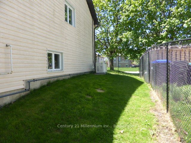 15 Harbour Crescent Property Photo 32