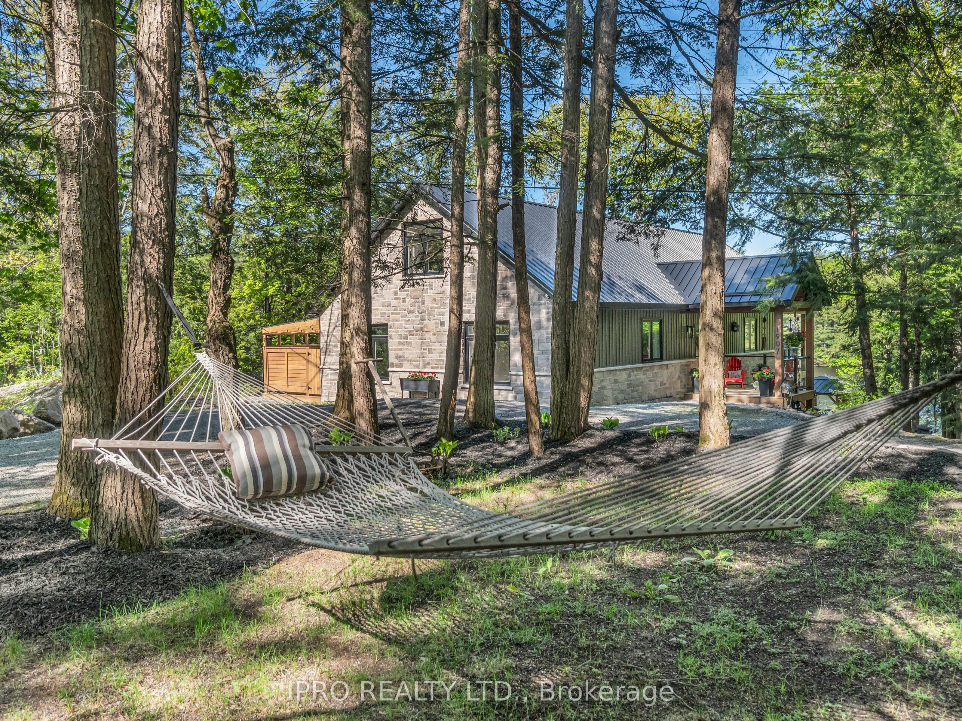 1907 Island Road Property Photo 8