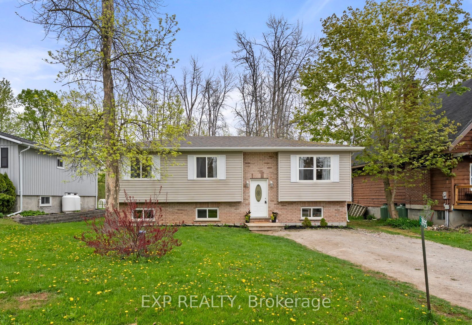 3995 Woodland Drive Property Photo 1