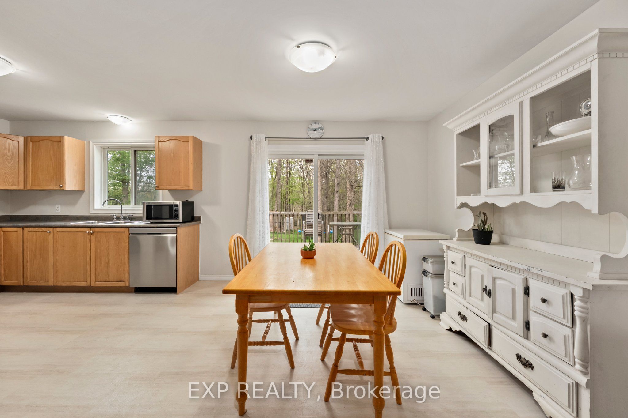 3995 Woodland Drive Property Photo 12