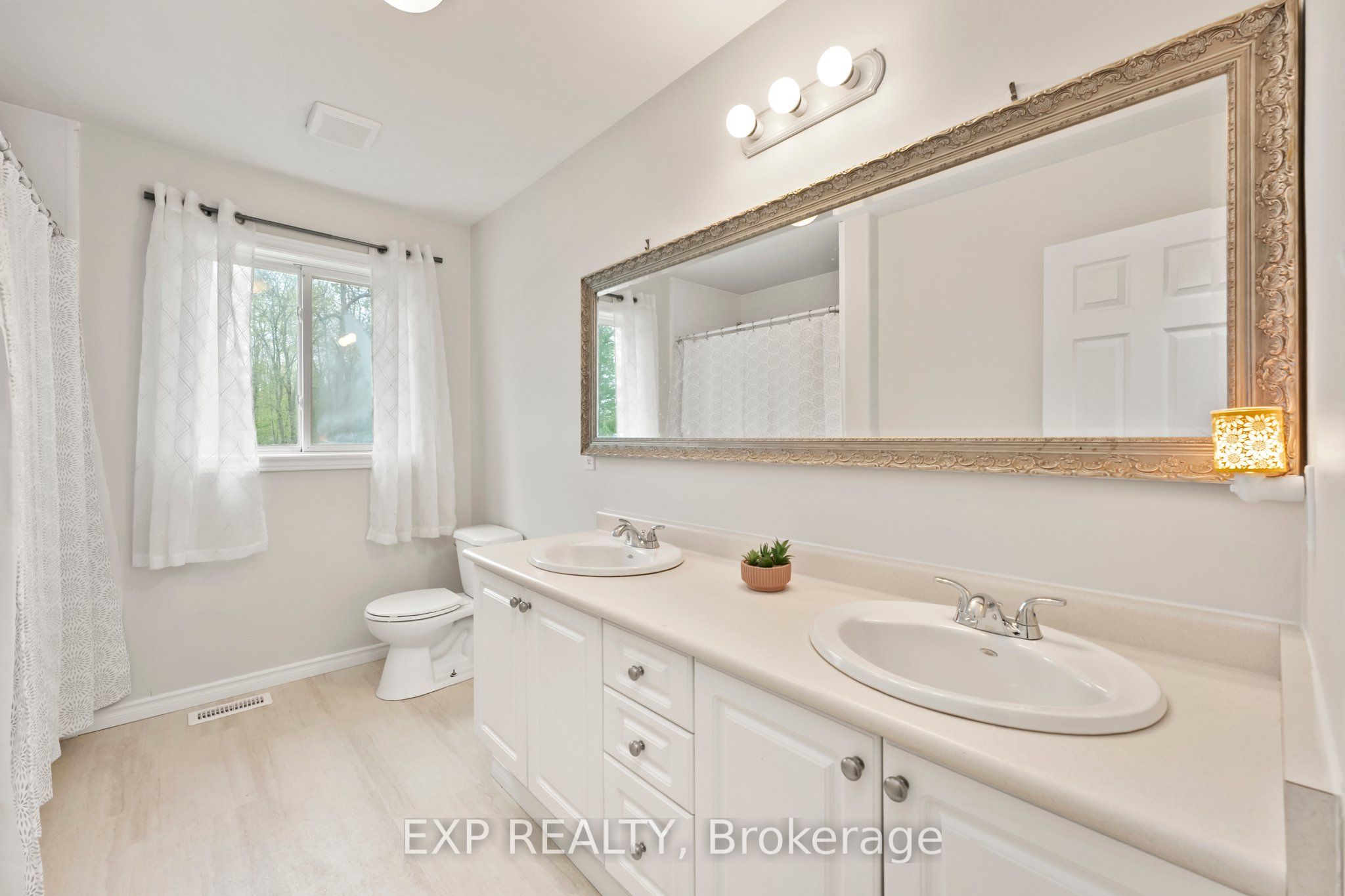3995 Woodland Drive Property Photo 22
